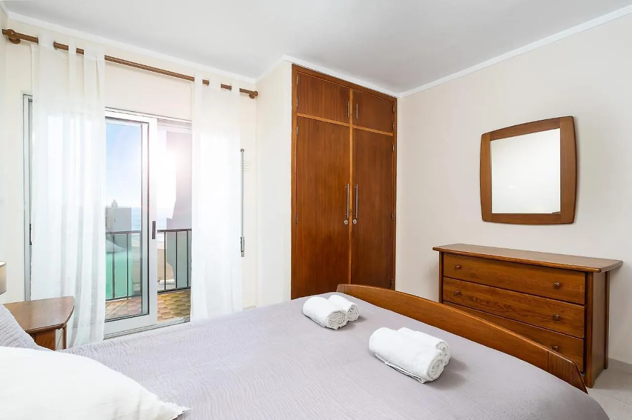 Appartamento Ocean Beachfront Home By Real Life Concierge Portimão